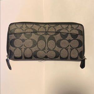 Gently used Coach Wallet.